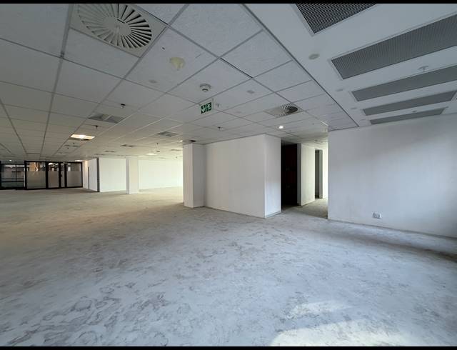 1,788M² OFFICE TO LET IN ROSEBANK
